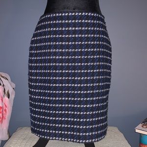 Ann Taylor Size 8P Tweed Pencil Skirt